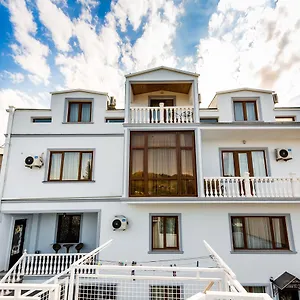 elia-palace.alltbilisihotels.com/