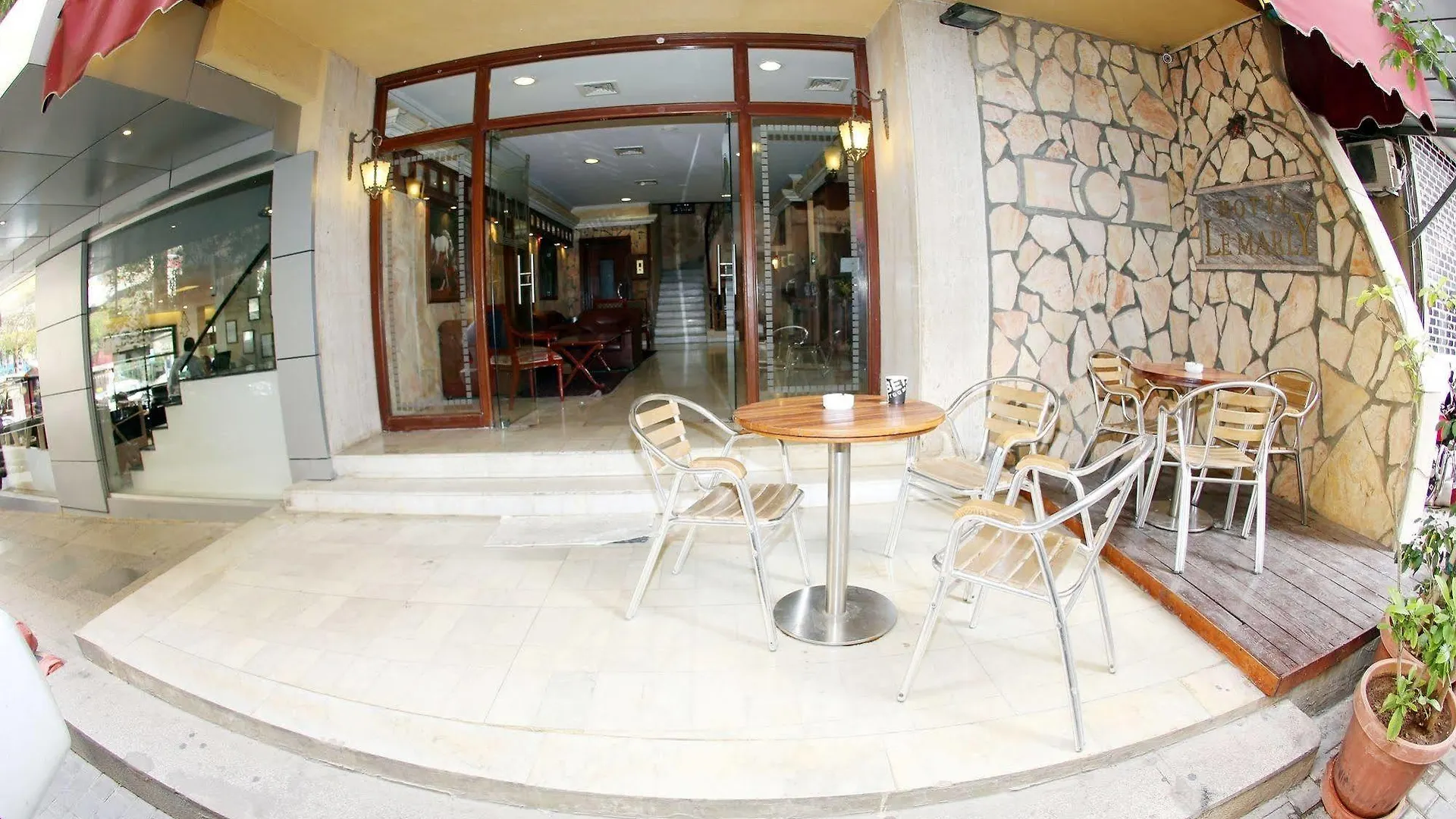 Le Marly Hotel Beirut 3*,